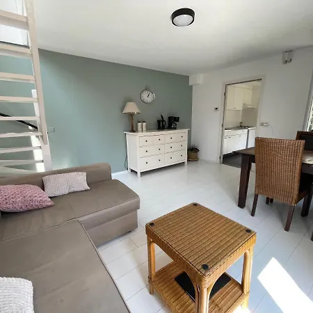 Zomerhuis Aan Zee 150m Your Own Private Bubble